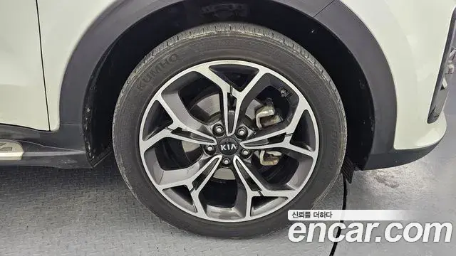 Kia Sportage The Bold 2019 — ფოტო 21/30
