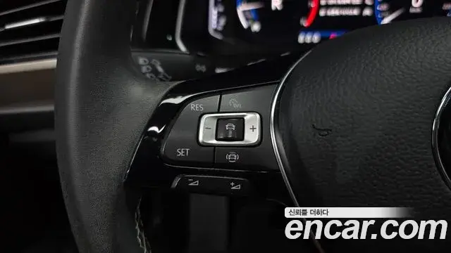 Volkswagen Jetta 2021 — Photo 7/33