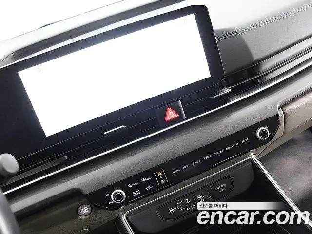 Kia Carnival 2024 — Şəkil 2/20