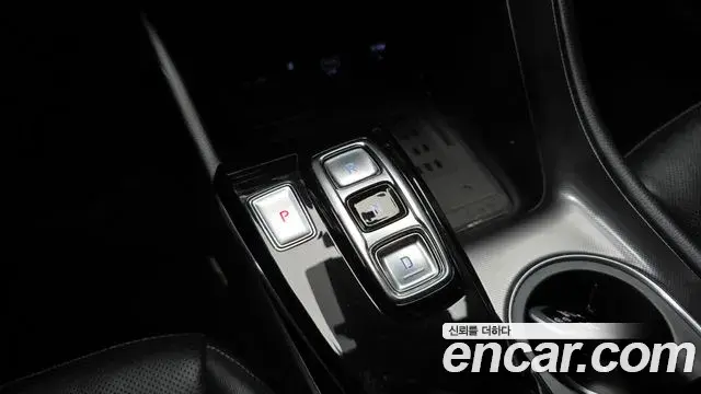 Hyundai Sonata 2022 — Фото 8/20