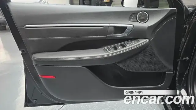 Hyundai Sonata 2022 — Фото 18/20