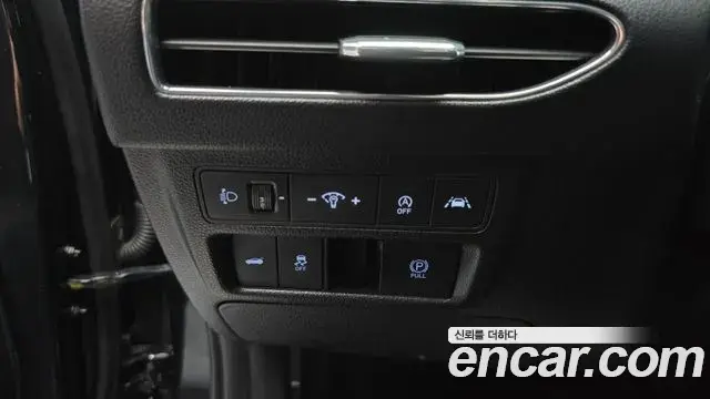 Hyundai Sonata Hybrid 2022 — Photo 25/26