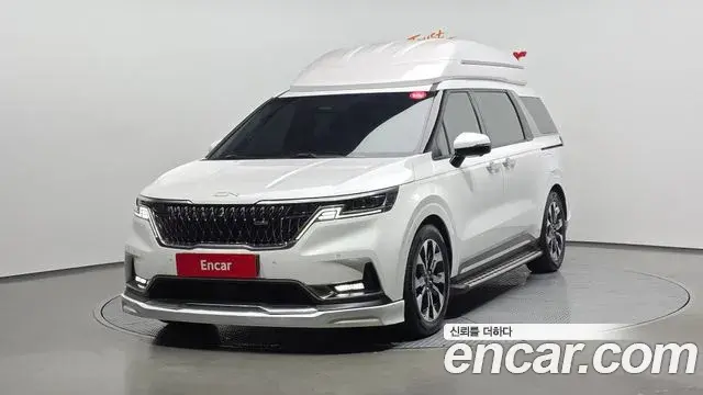 Kia Carnival 2022 — ფოტო 1/20