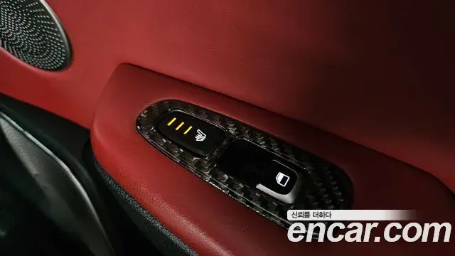 Kia Stinger 2018 — Şəkil 37/37