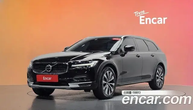 Volvo V90 Cross Country 2023 — Photo 13/34