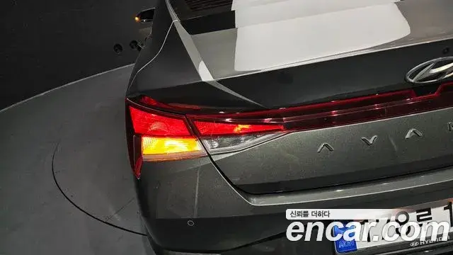 Hyundai The New Avante Hybrid 2023 — Photo 26/30