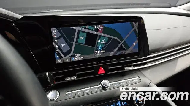 Hyundai The New Avante Hybrid 2023 — Photo 18/30