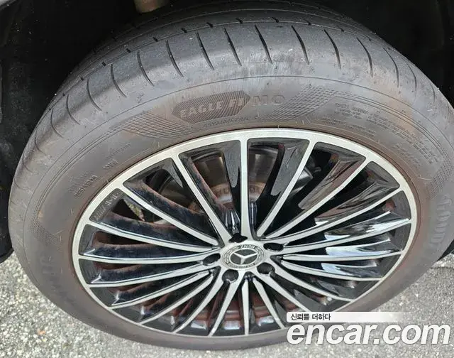 Mercedes-Benz GLC-Class 2025 — Photo 5/7