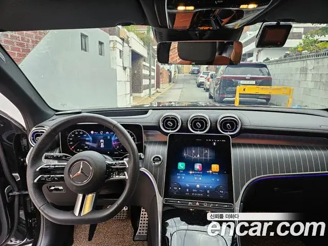 Mercedes-Benz GLC-Class 2025 — Photo 1/7