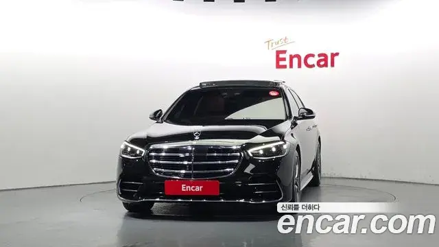 Mercedes-Benz S-Class 2022 — Photo 6/32
