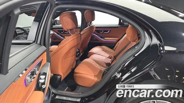 Mercedes-Benz S-Class 2022 — Photo 23/32
