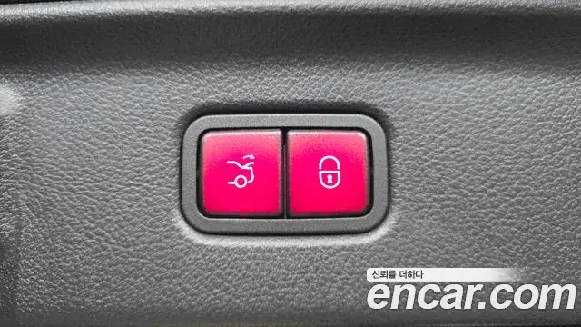 Mercedes-Benz S-Class 2022 — Photo 9/32