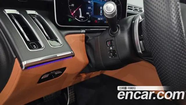 Mercedes-Benz S-Class 2022 — Photo 26/32