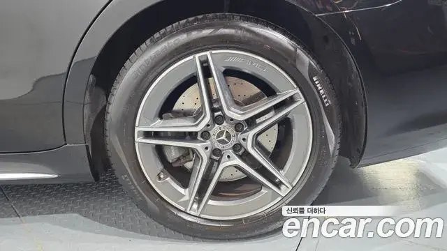 Mercedes-Benz S-Class 2022 — Photo 15/32