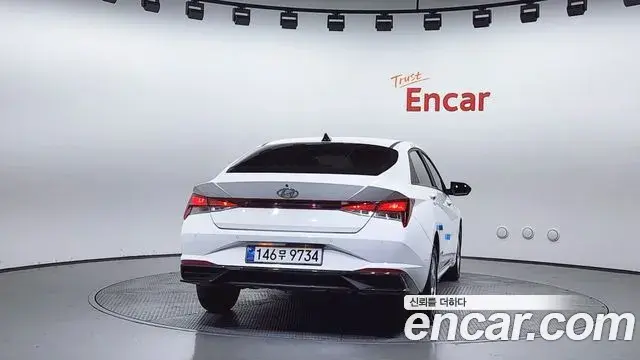 Hyundai The New Avante Hybrid 2023 — Photo 24/30