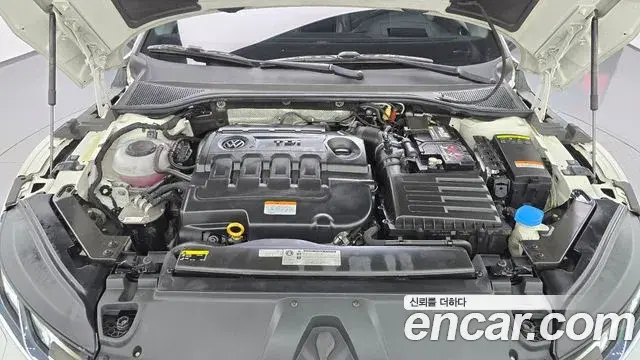 Volkswagen Arteon 2019 — ფოტო 5/20