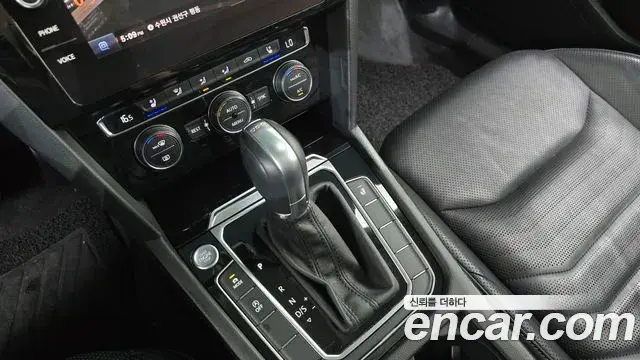 Volkswagen Arteon 2019 — ფოტო 7/20