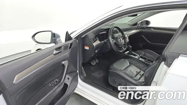 Volkswagen Arteon 2019 — ფოტო 2/20