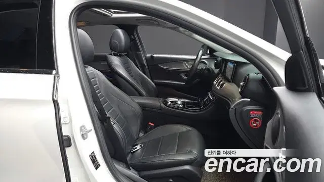 Mercedes-Benz E-Class 2018 — ფოტო 12/31