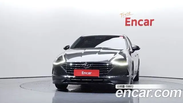 Hyundai Sonata 2019 — Фото 3/20