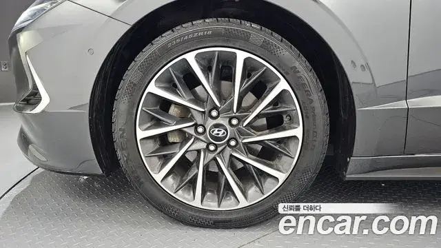 Hyundai Sonata 2019 — Фото 5/20