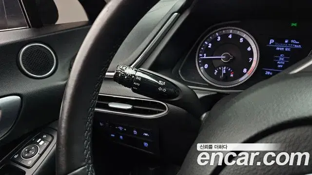 Hyundai Sonata Hybrid 2019 — Photo 24/34