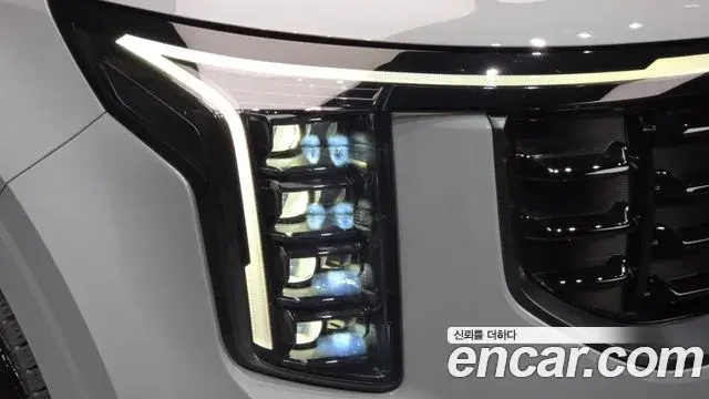 Kia Carnival 2024 — ფოტო 1/35