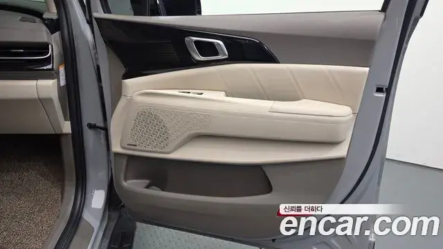 Kia Carnival 2024 — ფოტო 35/35