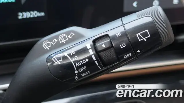 Kia Carnival 2024 — ფოტო 19/35