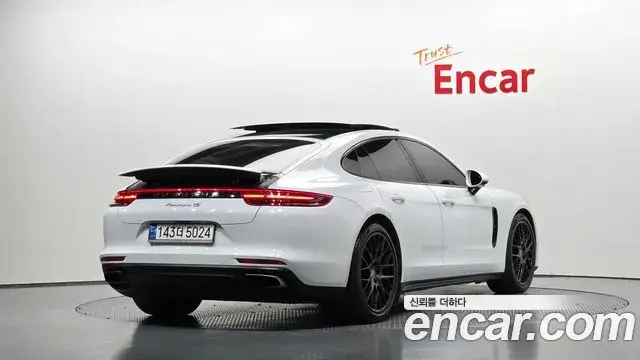 Porsche Panamera 2018 — Şəkil 6/30