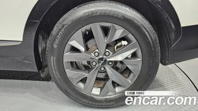 Kia Sportage 2021 — Photo 6/35