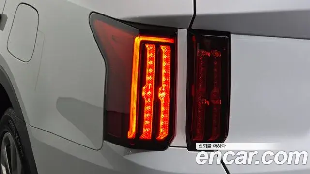 Kia Sorento 2020 — ფოტო 22/34