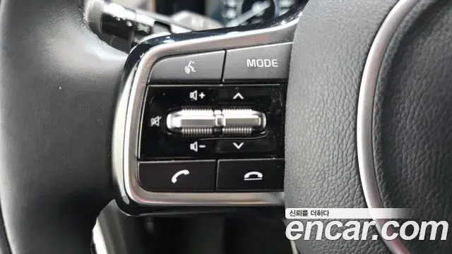 Kia Sorento 2020 — ფოტო 32/34