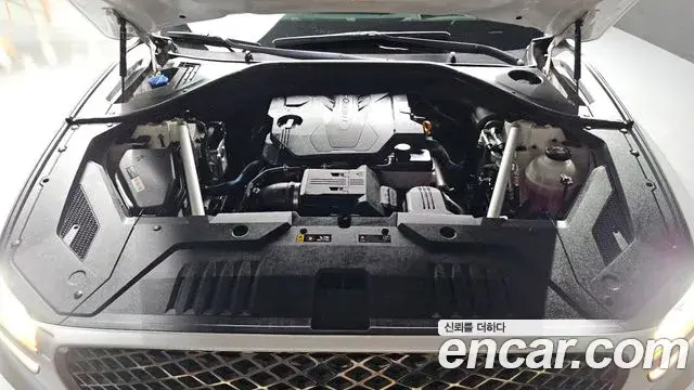 Genesis GV70 2023 — Şəkil 28/31