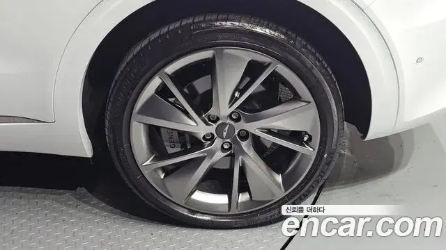 Genesis GV70 2023 — Şəkil 3/31