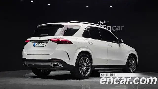 Mercedes-Benz GLE-Class 2024 — Şəkil 13/38