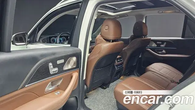Mercedes-Benz GLE-Class 2024 — Şəkil 20/38