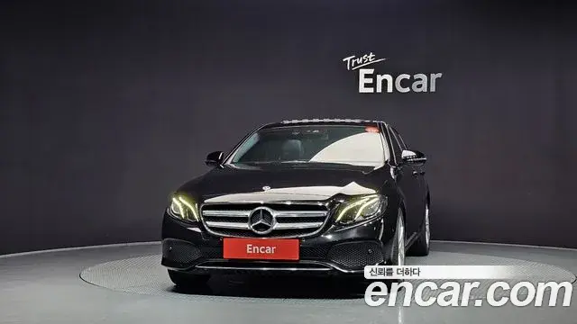 Mercedes-Benz E-Class 2018 — Фото 3/20