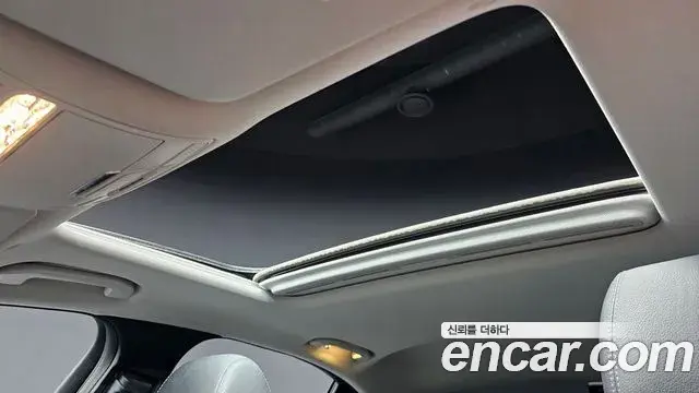 Mercedes-Benz E-Class 2018 — Şəkil 23/32