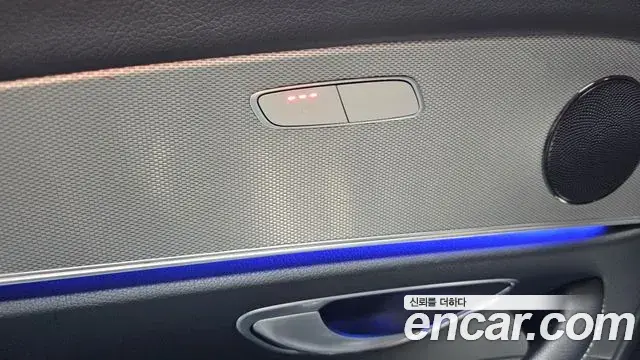 Mercedes-Benz E-Class 2018 — Şəkil 14/32