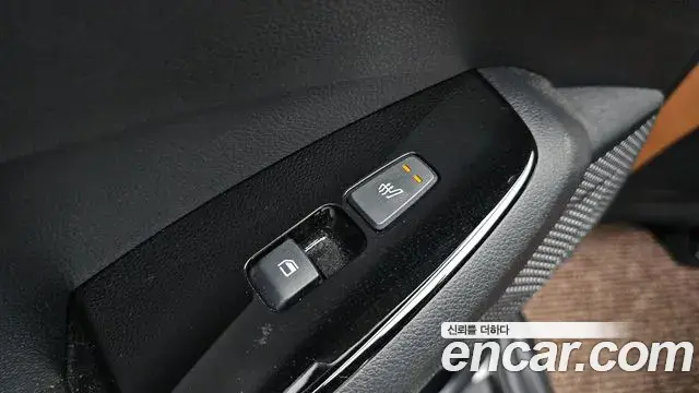 Kia Seltos 2023 — ფოტო 23/34