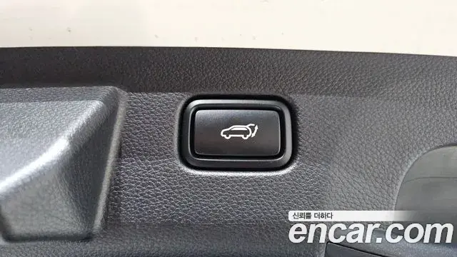 Kia Seltos 2023 — ფოტო 3/34