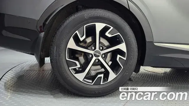 Kia Sportage 2022 — Photo 10/35