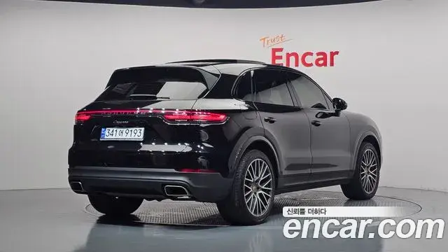 Porsche Cayenne 2020 — Şəkil 15/31