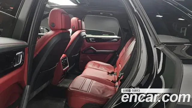 Porsche Cayenne 2020 — Şəkil 19/31