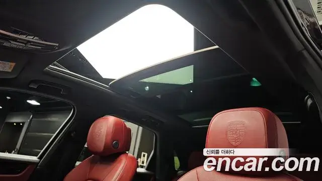 Porsche Cayenne 2020 — Şəkil 13/31