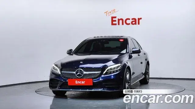 Mercedes-Benz C-Class 2019 — Photo 2/33