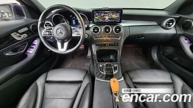 Mercedes-Benz C-Class 2019 — Photo 6/33