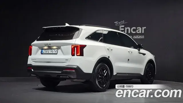 Kia Sorento 2024 — Фото 2/20