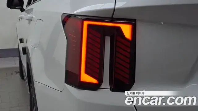 Kia Sorento 2024 — Şəkil 33/38